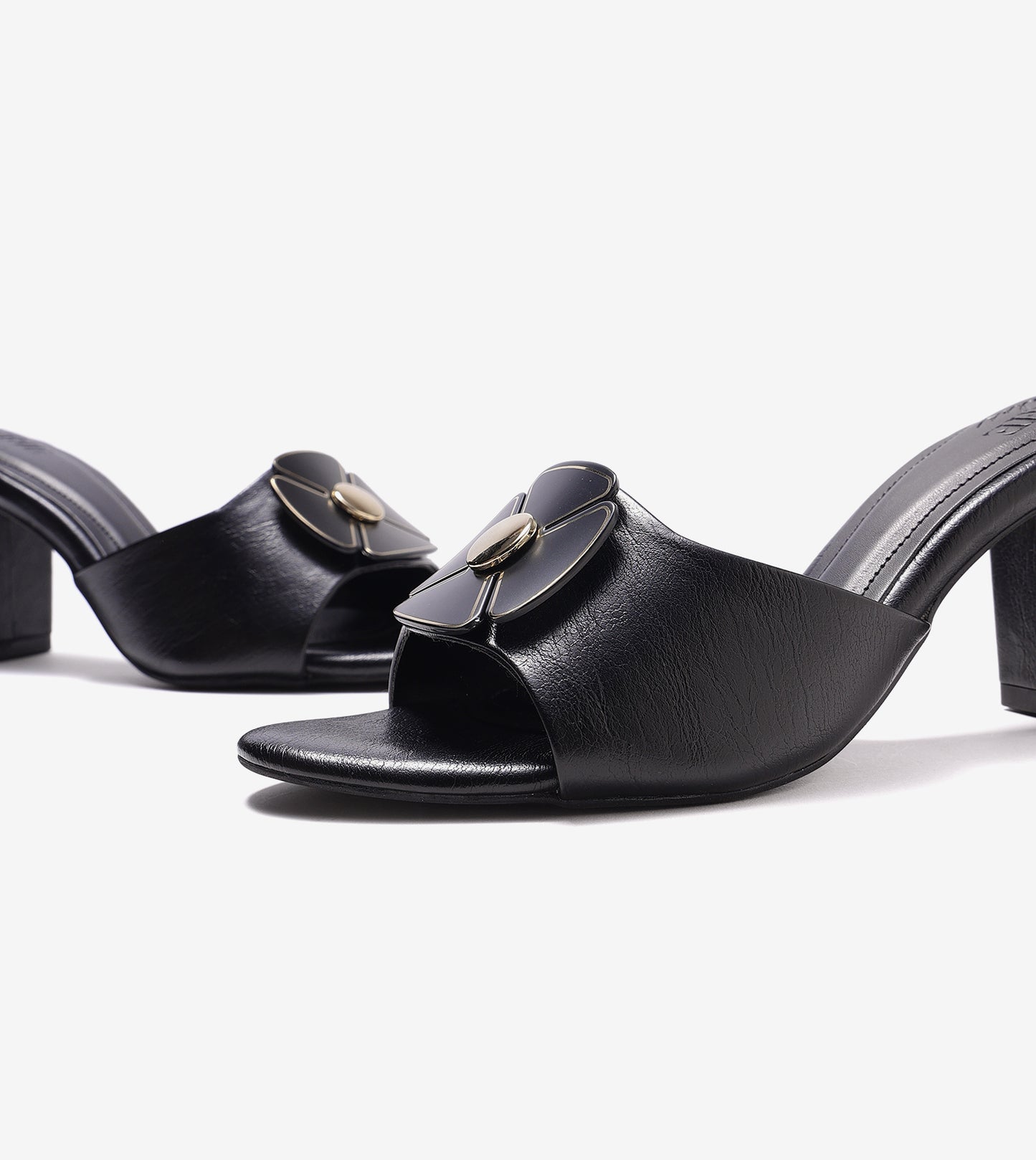 Floral Metallic Adornment Block Heeled Sandals - Black