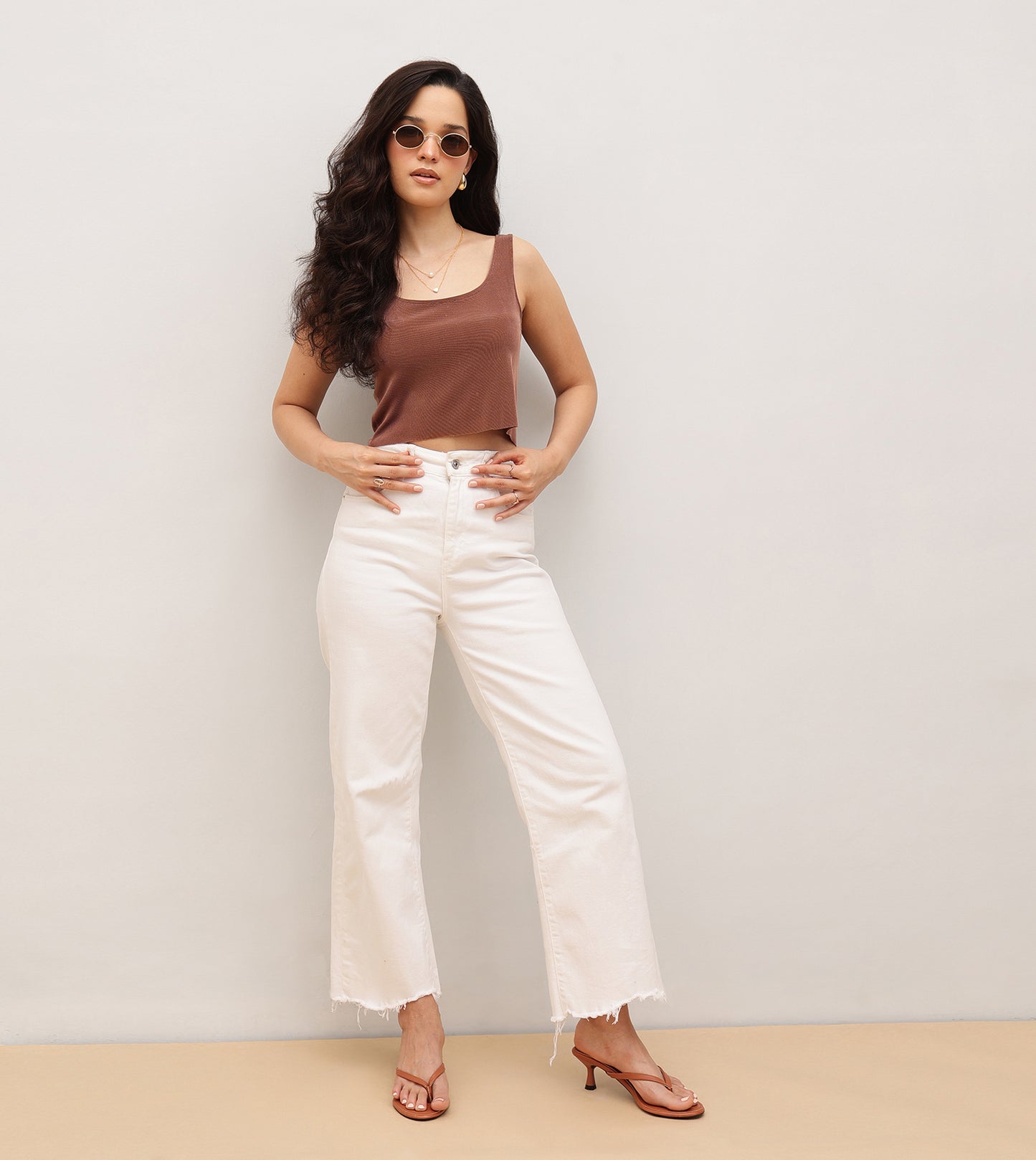 V-Strap Kitten Heeled Sandals - Tan