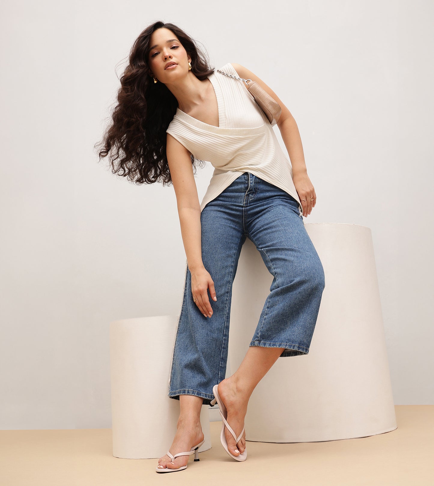 V-Strap Kitten Heeled Sandals - Cream