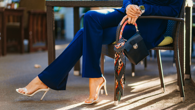comfortable footwear for daily commute women