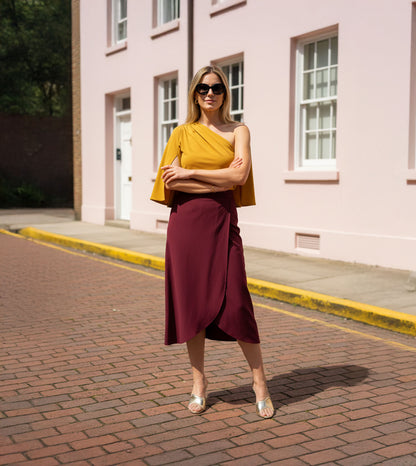 Metallic Wavy Stiletto Heeled Sandals - Gold