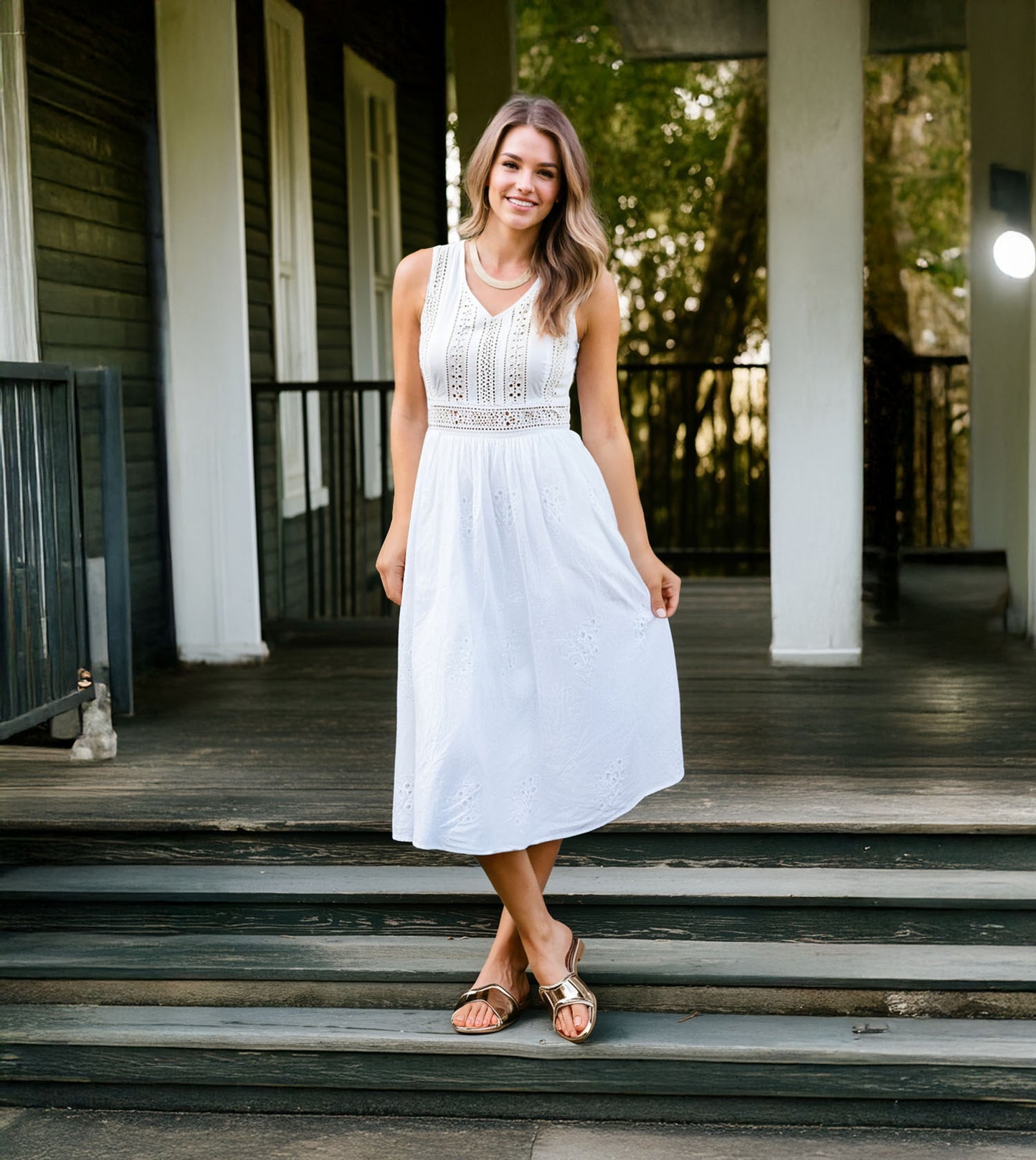 Metallic Wavy Flat Sandals - Gold