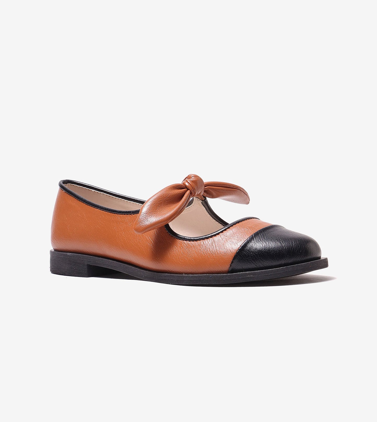 Bow Detail Cap-Toe Flats - Tan