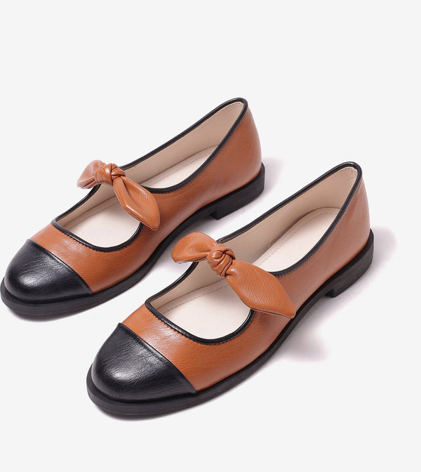 Bow Detail Cap-Toe Flats - Tan