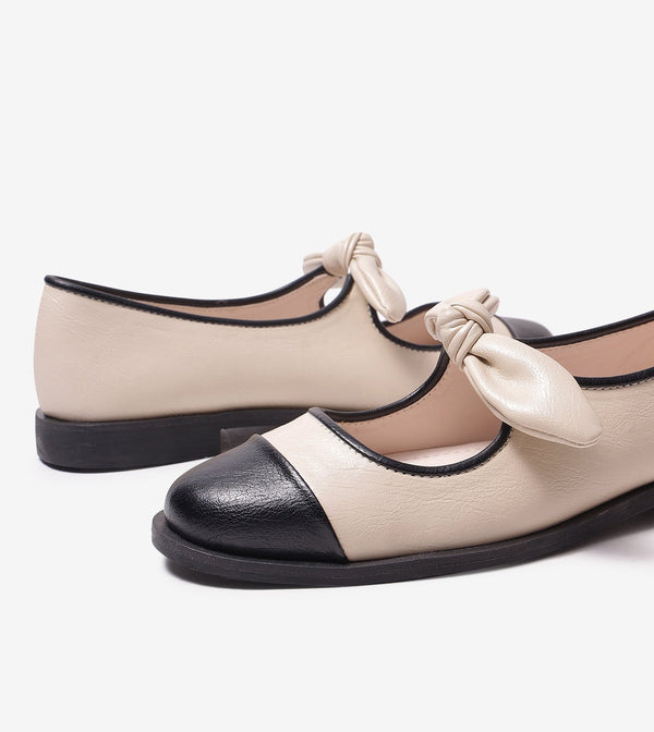 Bow Detail Cap-Toe Flats - Cream