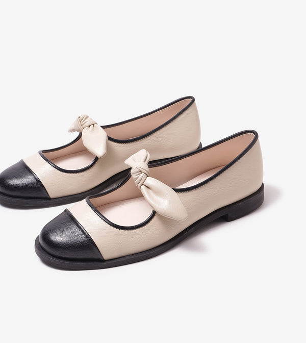 Bow Detail Cap-Toe Flats - Cream