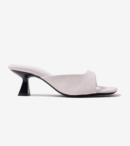 Statement Textured Mules - White