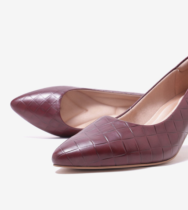 Textured Pointed Toe Pumps - Wine