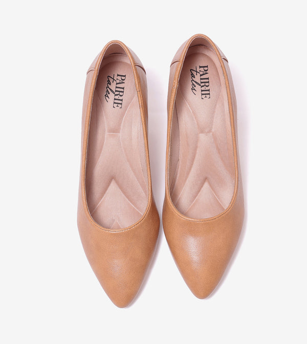 Classic Pointed-Toe Pumps - Camel