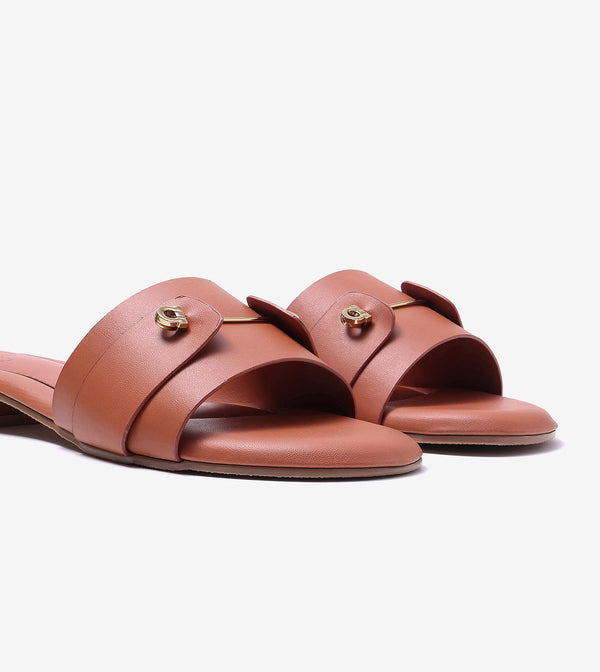Minimal Muse Slip-On Flats - Tan