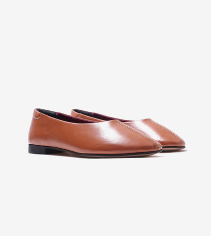 Minimal Seam Detail Slip-On Flats - Tan