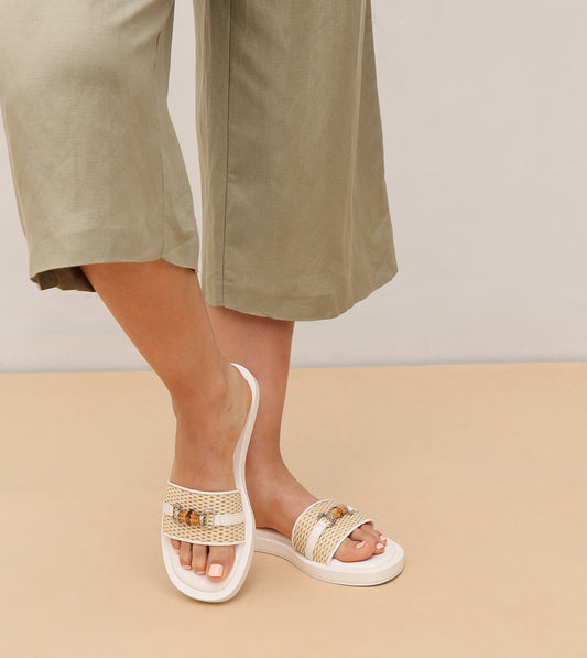 Raffia Slide Flat Sandals With Bamboo Adornment - White