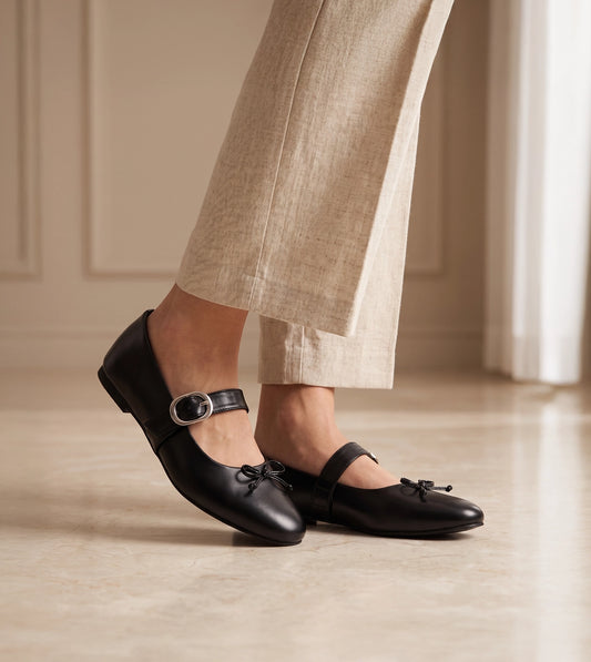 Buckled Mary Janes Ballet Flats - Black