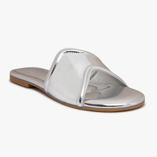 Metallic Wavy Flat Sandals - Silver
