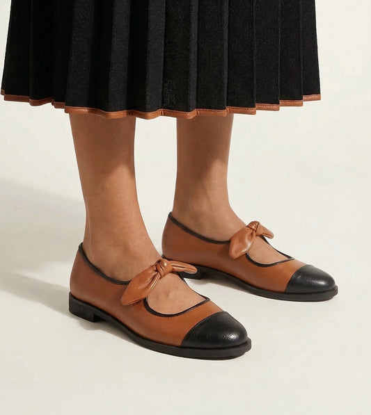 Bow Detail Cap-Toe Flats - Tan