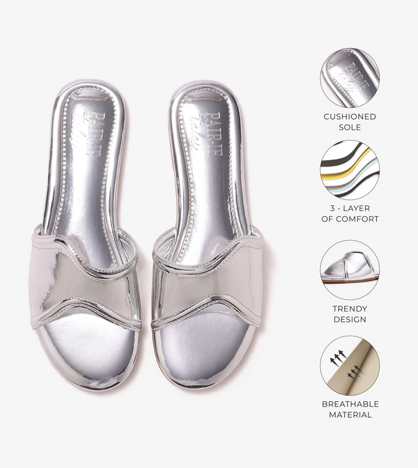 Metallic Wavy Flat Sandals - Silver