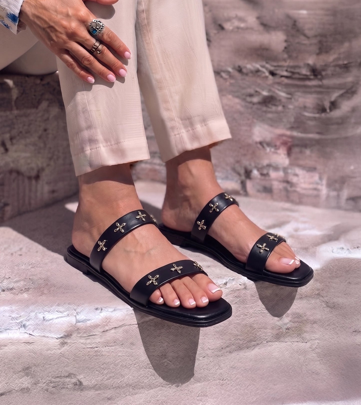Double Strap Embellished Flat Sandals - Black