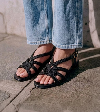 Entwined Woven Strap Flats Sandal - Black