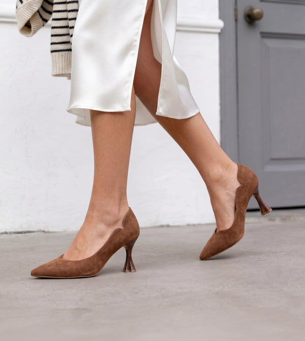 Pointed Toe Sculpted Pumps - Brown