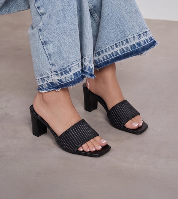 Pleated Strap Block Heel Slides - Black
