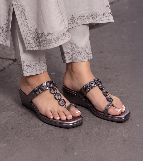 Ornate Chain Wedge Sandals - Gunmetal