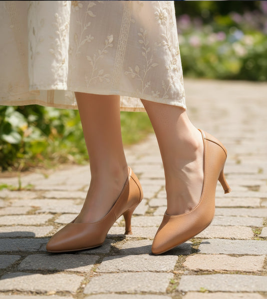 Classic Pointed-Toe Pumps - Camel