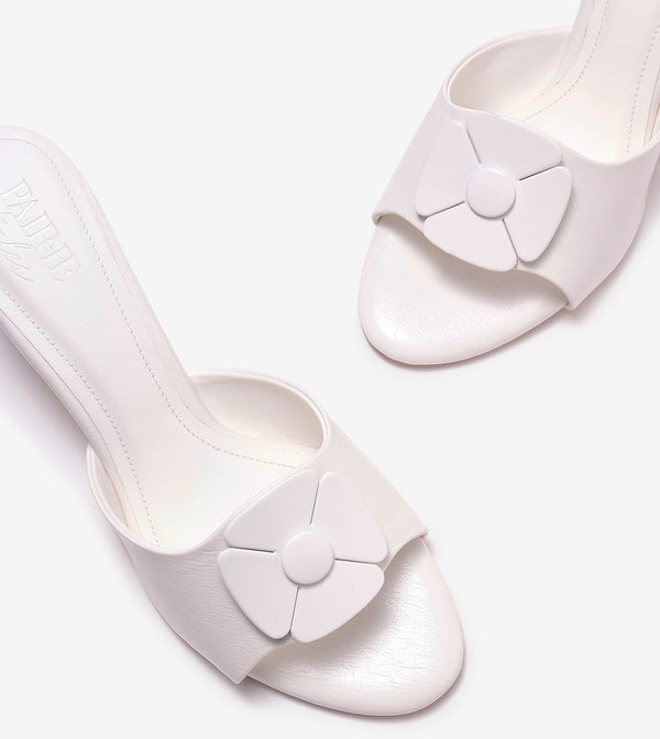 Floral Metallic Adornment Block Heeled Sandals - White