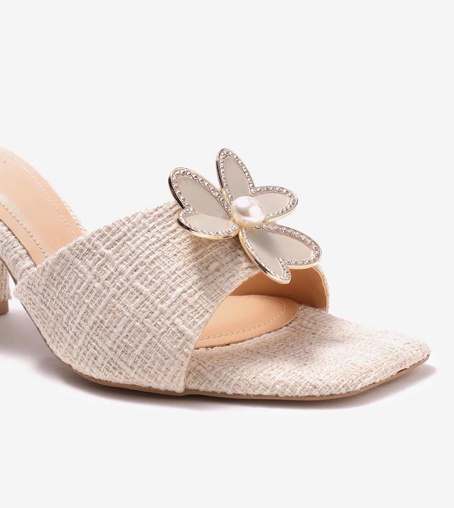 Jute Block Heeled Mule With Metal Adornment - Cream