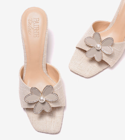 Jute Block Heeled Mule With Metal Adornment - Cream