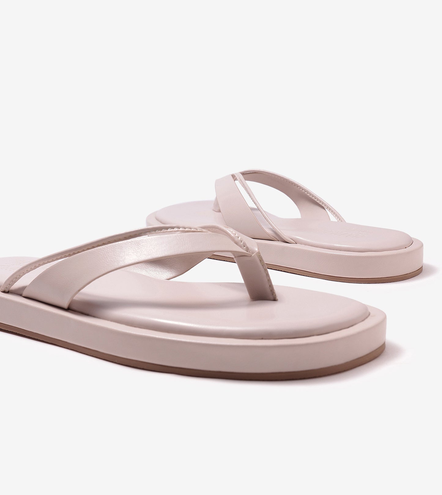 V-Strap Slide Flat Sandals - Cream